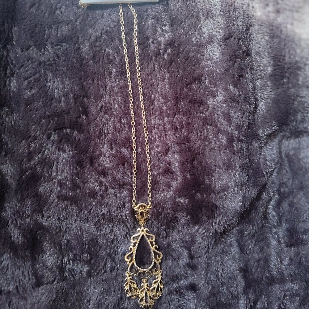 Mix It Color Jewelry Brand Item (pen writing on tag)